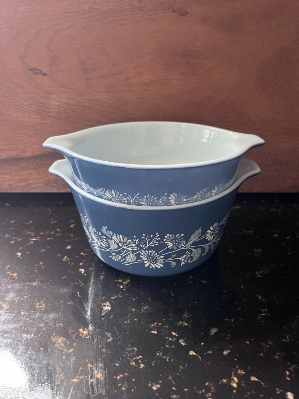 Set of 2 Pyrex Colonial Mist Bowls